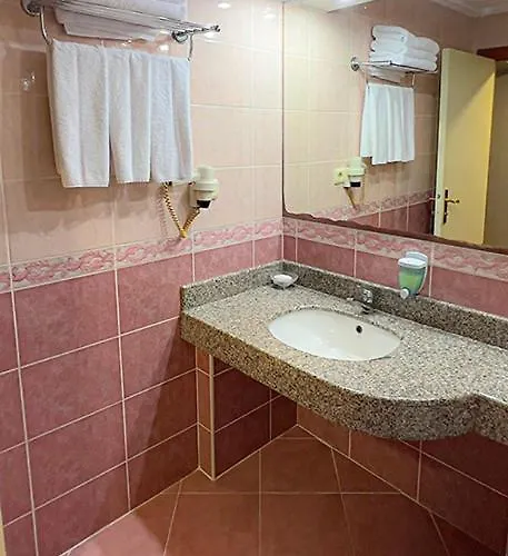 Benler Laleli ホテル 4*