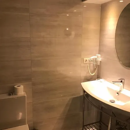 Benler Laleli Istanbul